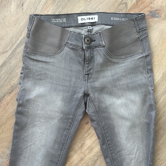 DL1961 maternity jeans - Picture 3 of 6